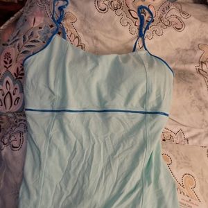 Lululemon tank blue size 6 NWT